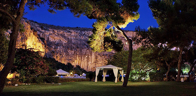 Отель Vouliagmeni Suites, Побережье Афин